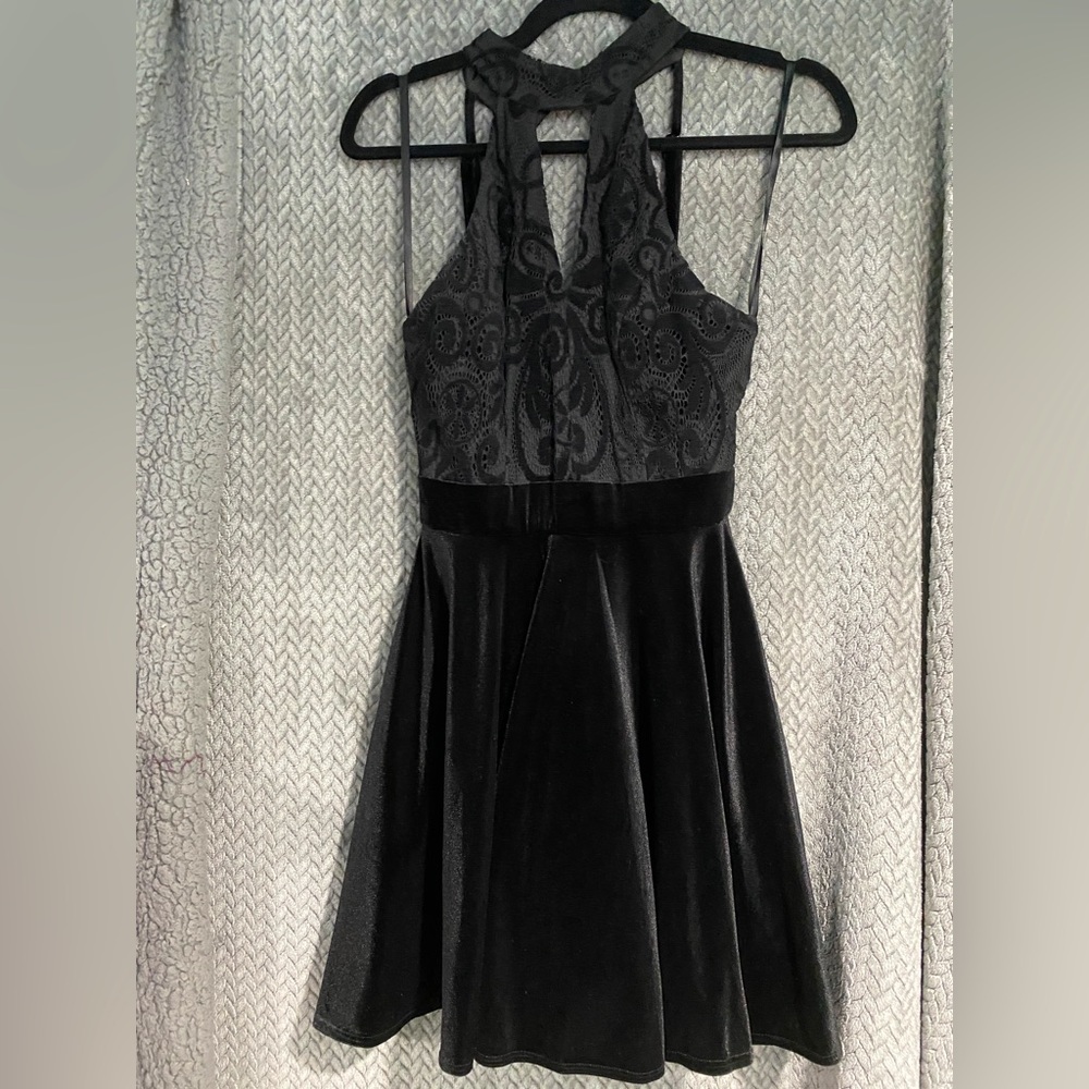 B. Smart - Black - Velvet Dress - Size 3